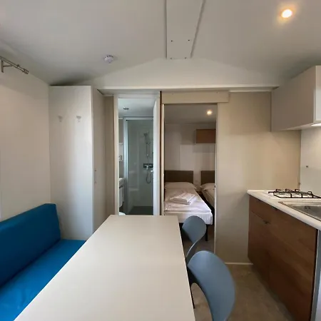 Serenella キャンプ場 3*