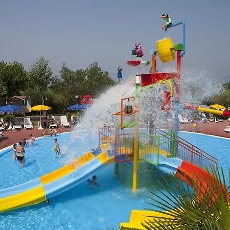 Camping Serenella 3*
